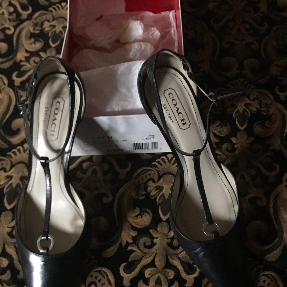 Coach Vintage Kid Leather T-strap Kitten Heel